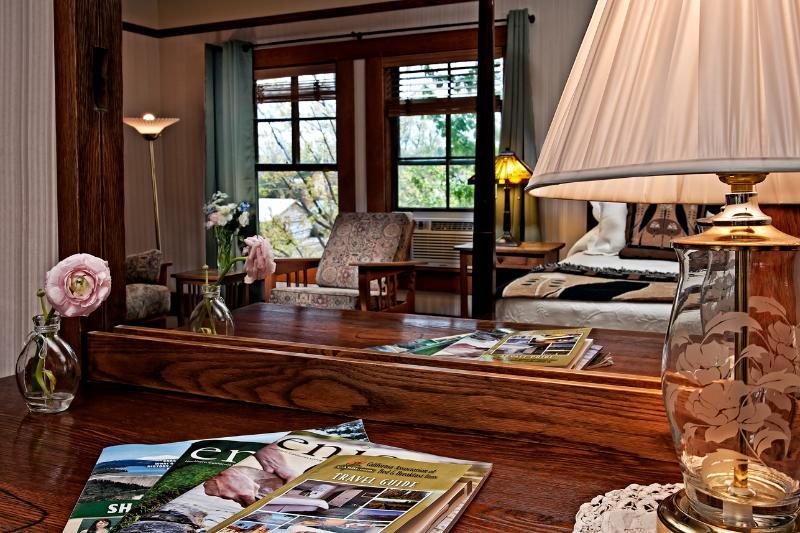 Mccloud Hotel Esterno foto