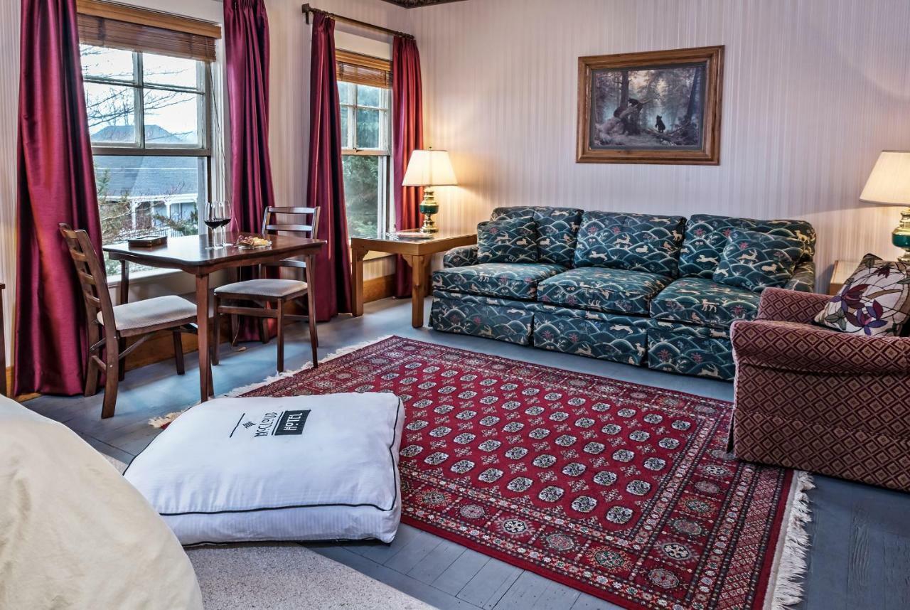 Mccloud Hotel Esterno foto