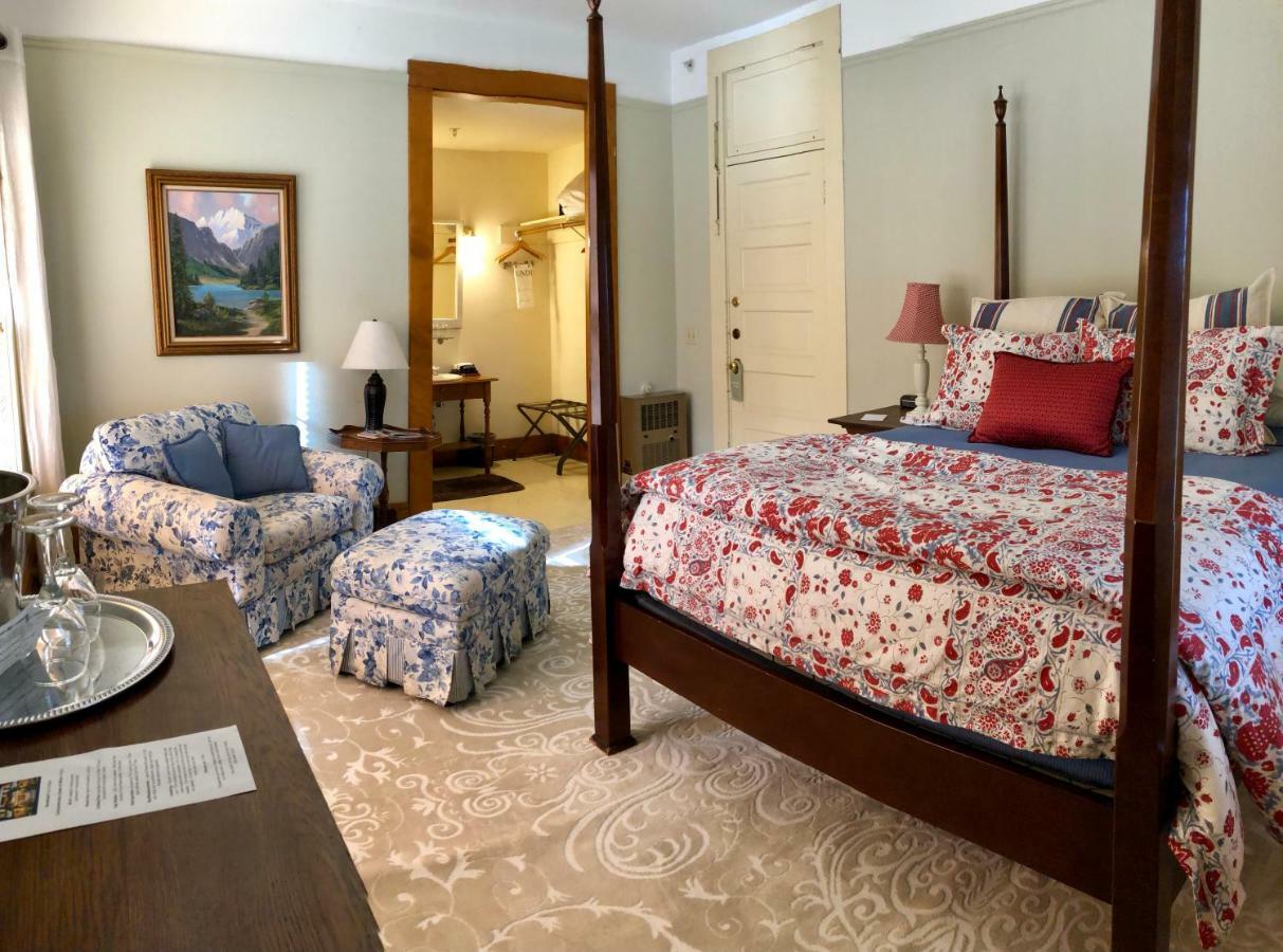 Mccloud Hotel Esterno foto